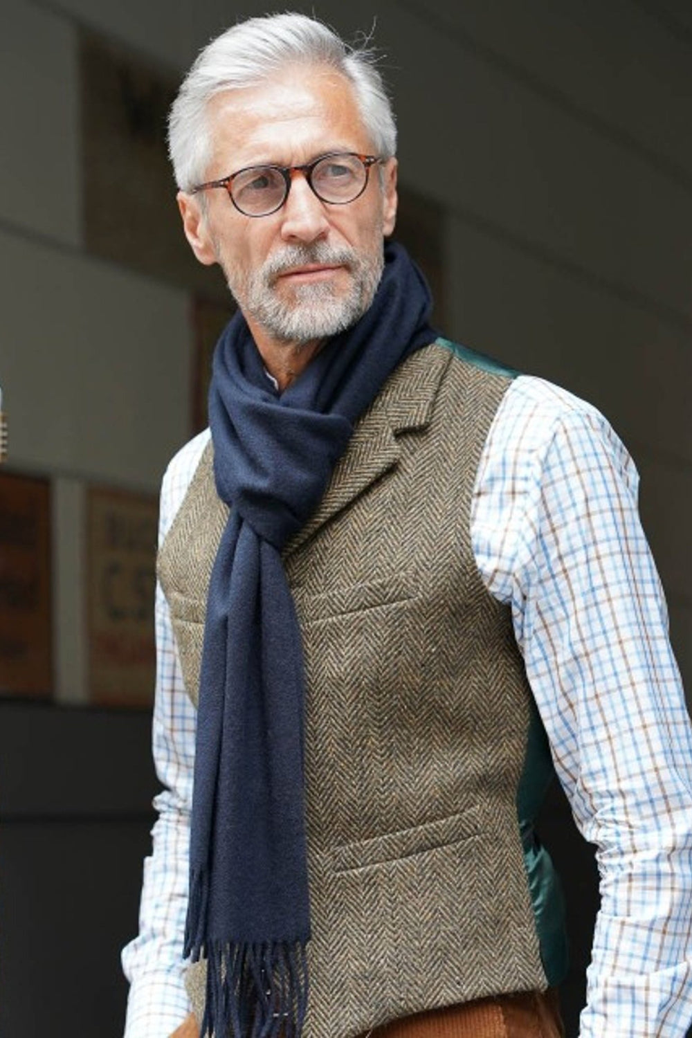 Cashmere Scarf: Navy