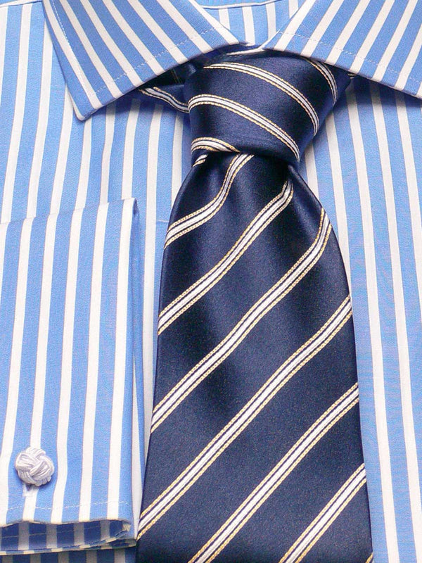 Herrenhemd Slim Fit Cut-Away gestreift in Hellblau, Frontalansicht